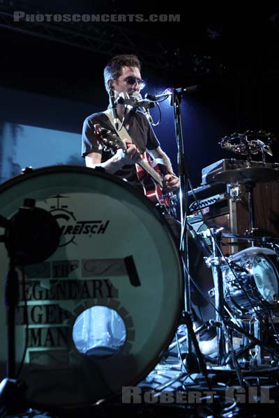 THE LEGENDARY TIGERMAN - 2010-10-17 - PARIS - Point Ephemere - Paulo Furtado